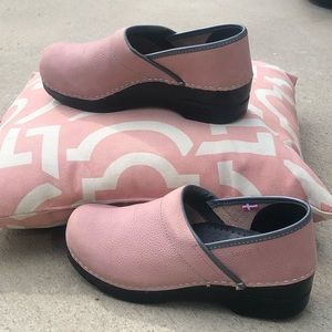sanita clogs genuine leather